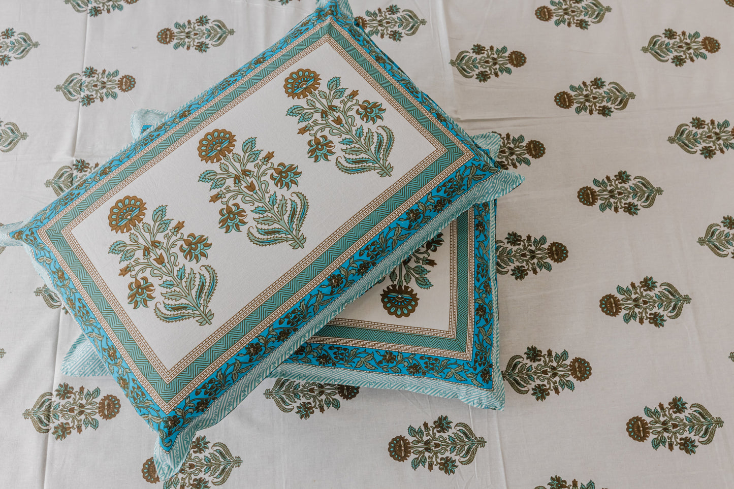 Rajwada Garden White with Block Print Bed Sheet